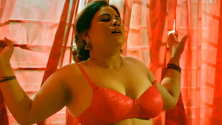 Kundi Mat Khadkao Raja Part 1 EP1 Hot Hindi Web Series – ULLU